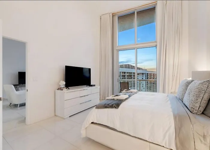 Beautiful One Bedroom Condo 16Ft Ceilings At The W