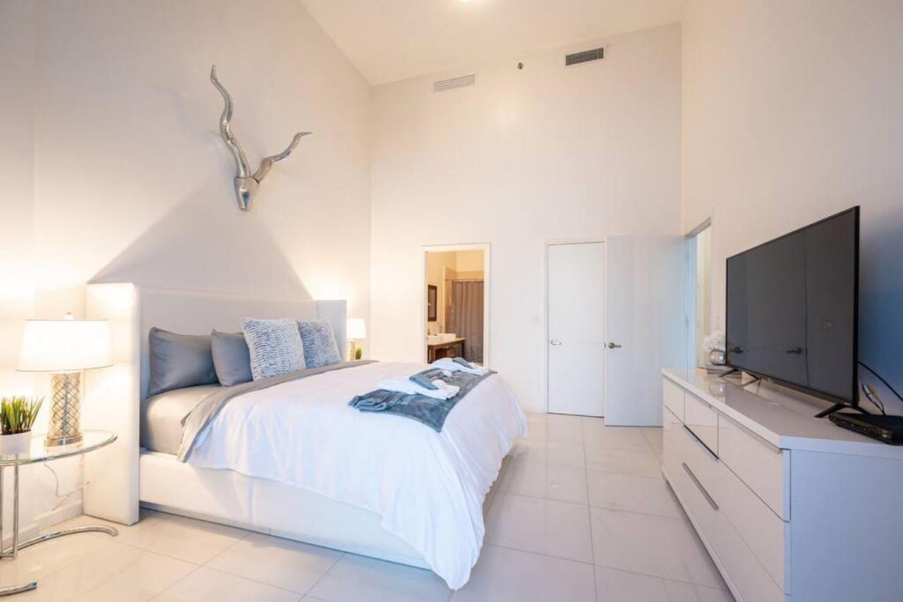 Appartamento Beautiful One Bedroom 16ft Ceilings At The W *